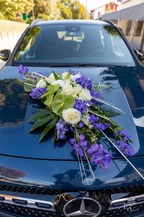 arrangement floral voiture maries