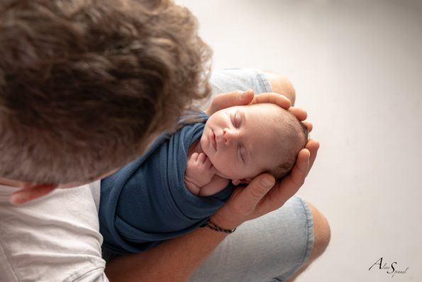 photo-nouveau-ne-studio