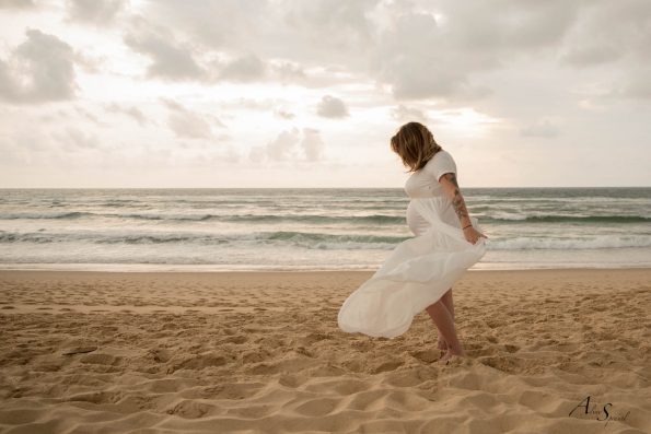 photo-grossesse-plage